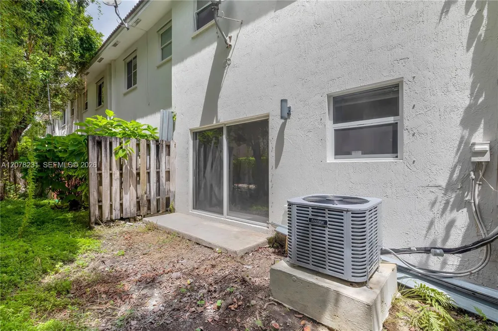 2992 SE 15th Ave Homestead, FL 33035
