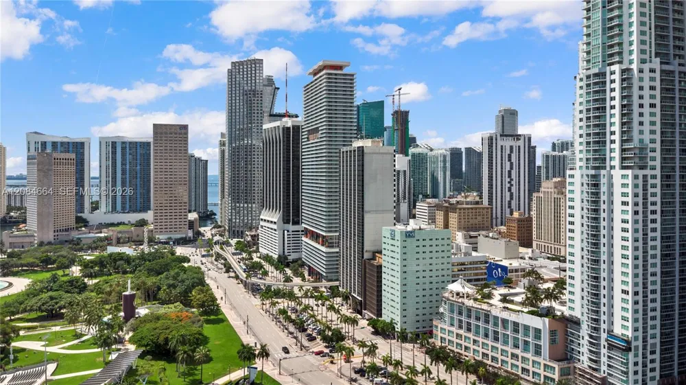 244 Biscayne Blvd #PH4908 Miami, FL 33132