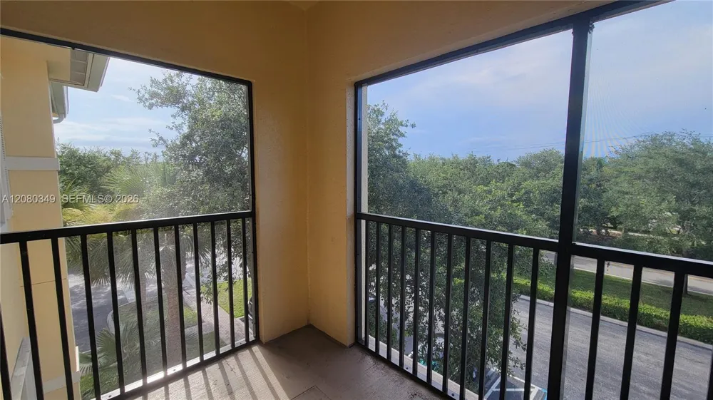 3018 Alcazar Pl #303 Palm Beach Gardens, FL 33410