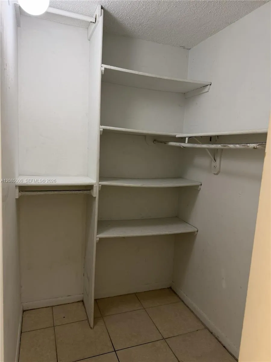 7010 NW 186th St #5-121A Hialeah, FL 33015