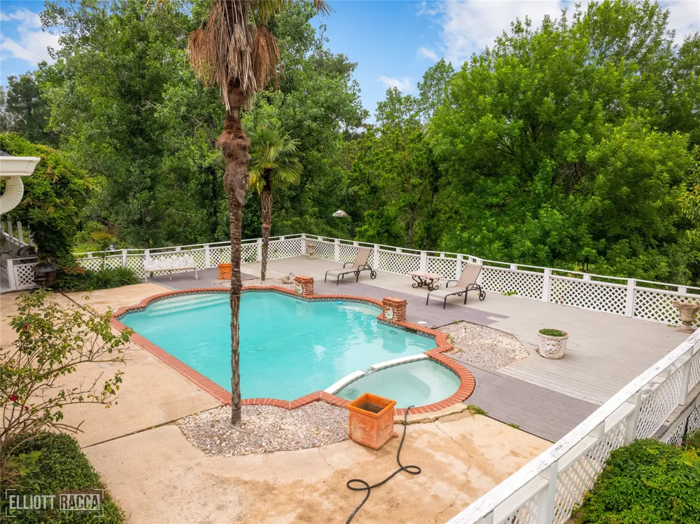 1005 Orange Many, LA 71449