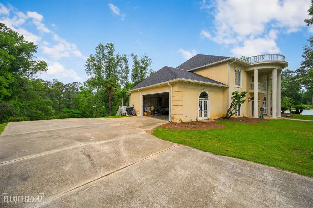1005 Orange Many, LA 71449