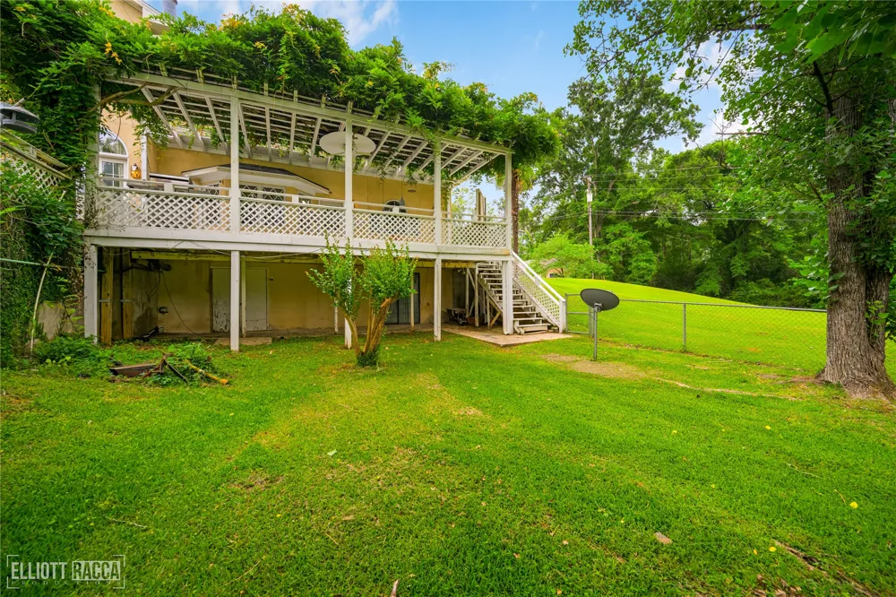 1005 Orange Many, LA 71449
