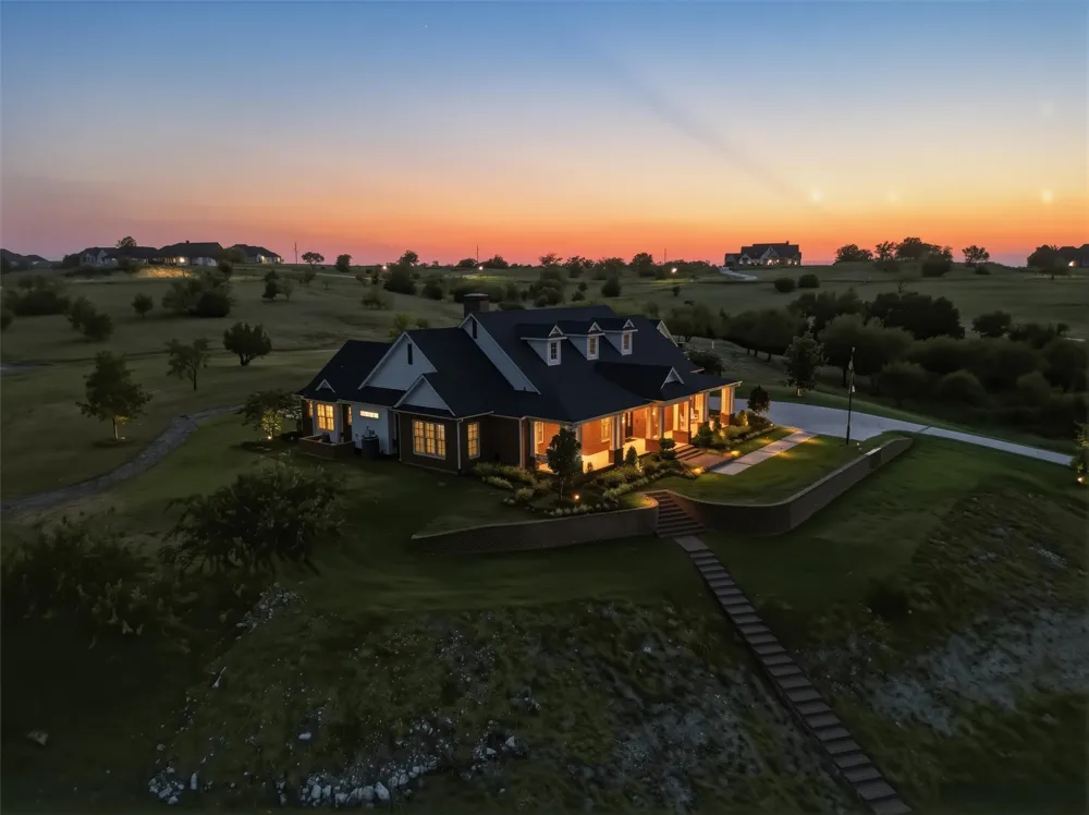 3023 Winding Creek Trail Aledo, TX 76008