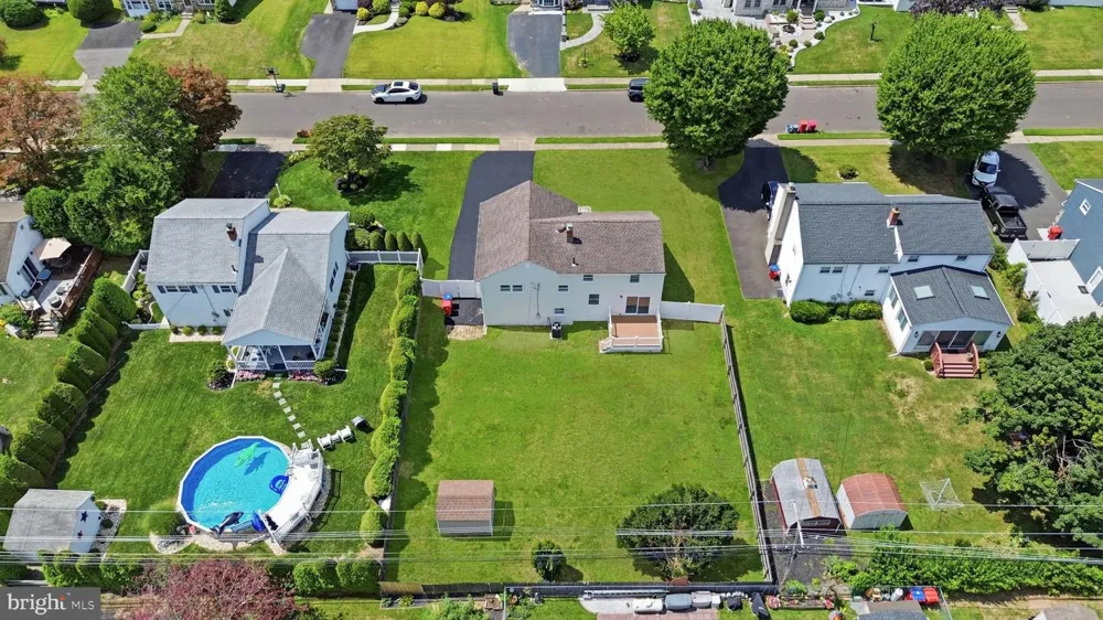 993 RIVIERA ROAD Warminster, PA 18974