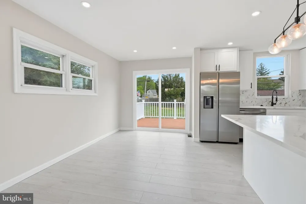 993 RIVIERA ROAD Warminster, PA 18974