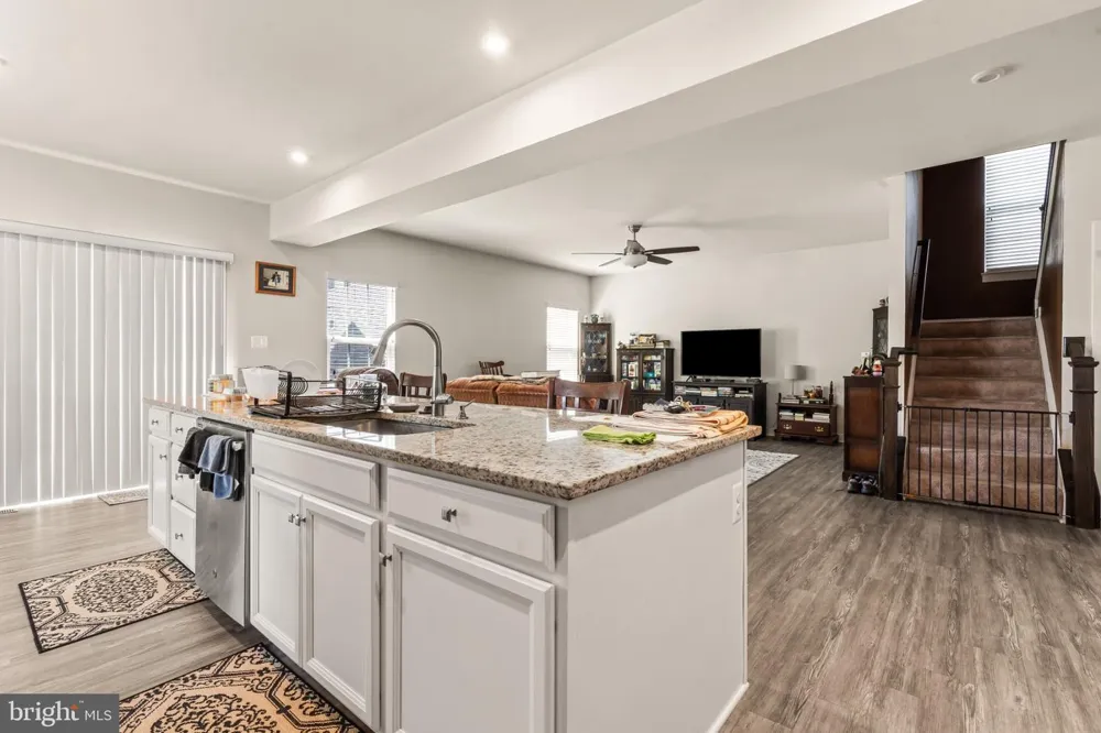 54 VANCOUVER PLACE Falling Waters, WV 25419