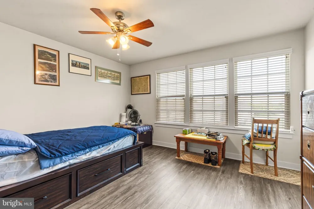 54 VANCOUVER PLACE Falling Waters, WV 25419