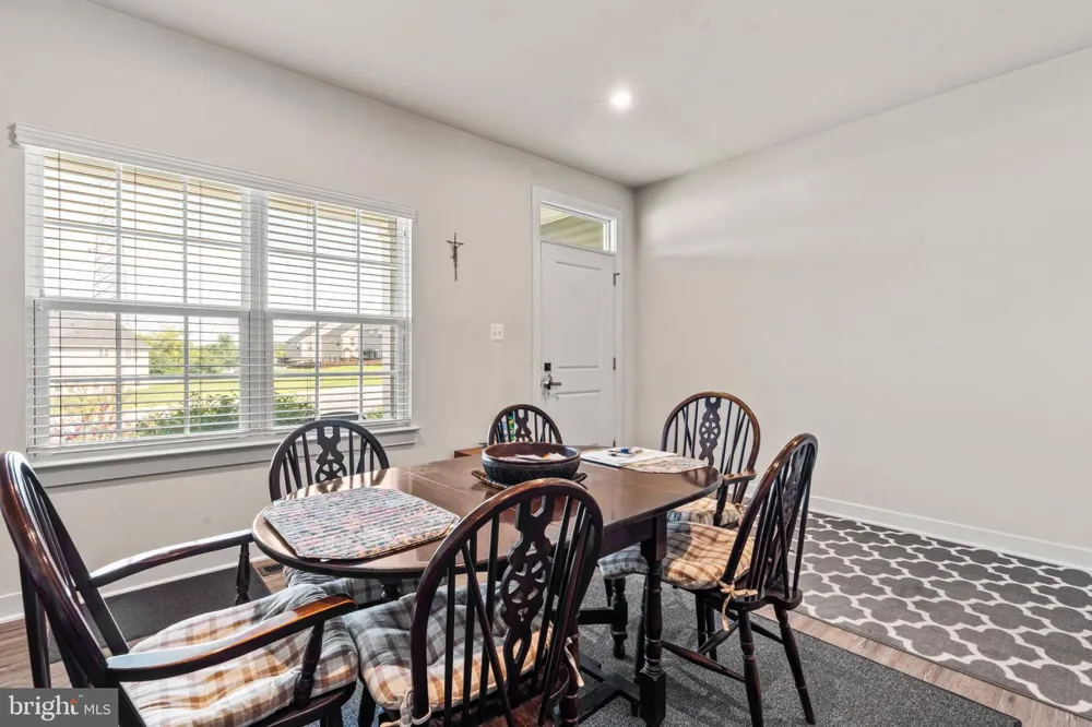 54 VANCOUVER PLACE Falling Waters, WV 25419