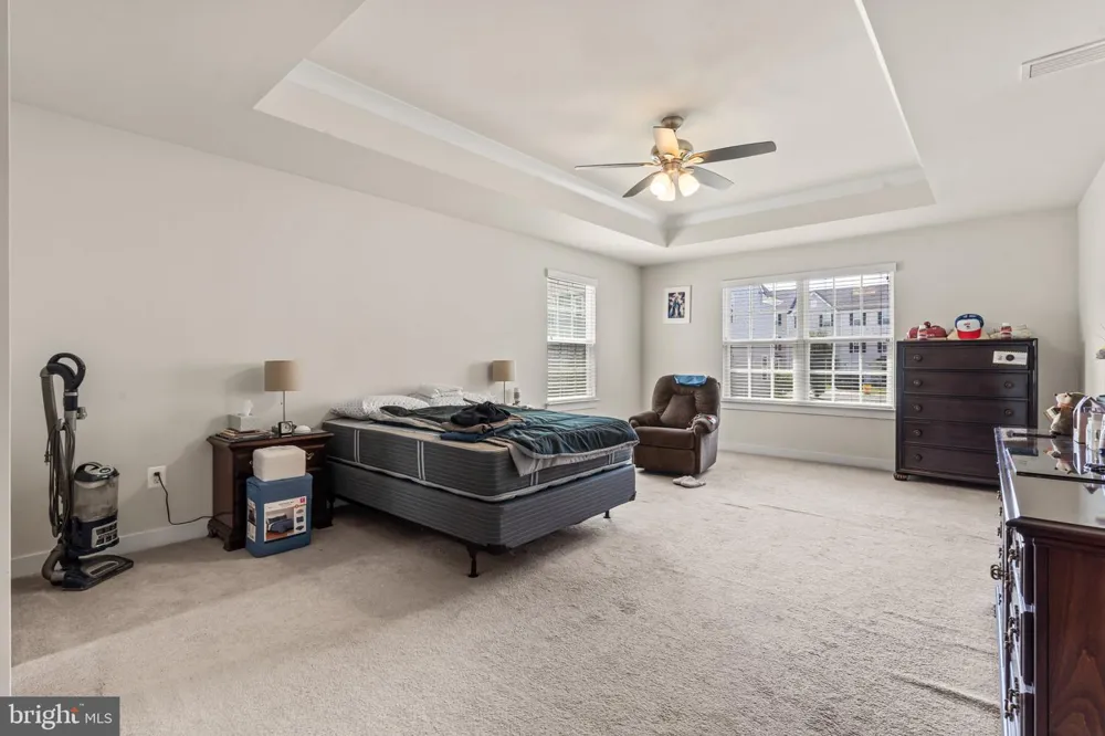 54 VANCOUVER PLACE Falling Waters, WV 25419
