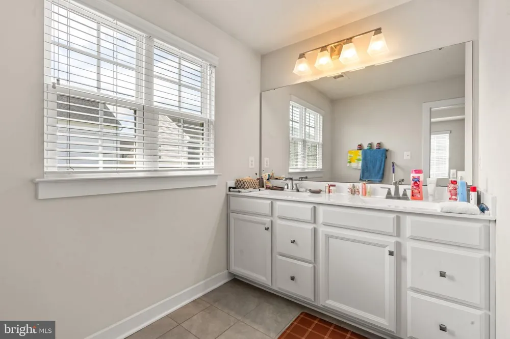 54 VANCOUVER PLACE Falling Waters, WV 25419