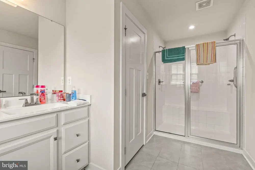 54 VANCOUVER PLACE Falling Waters, WV 25419