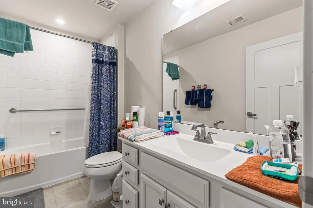 54 VANCOUVER PLACE Falling Waters, WV 25419