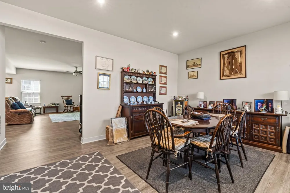 54 VANCOUVER PLACE Falling Waters, WV 25419