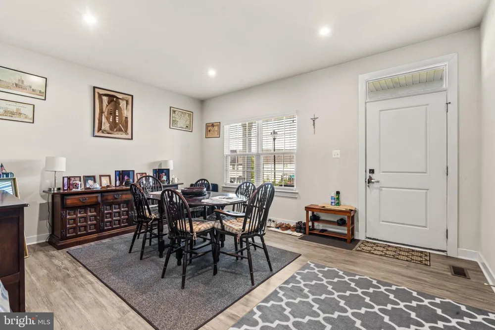 54 VANCOUVER PLACE Falling Waters, WV 25419