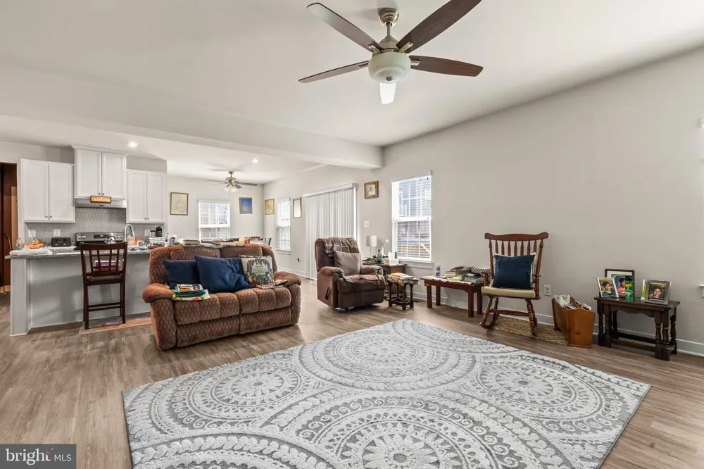54 VANCOUVER PLACE Falling Waters, WV 25419