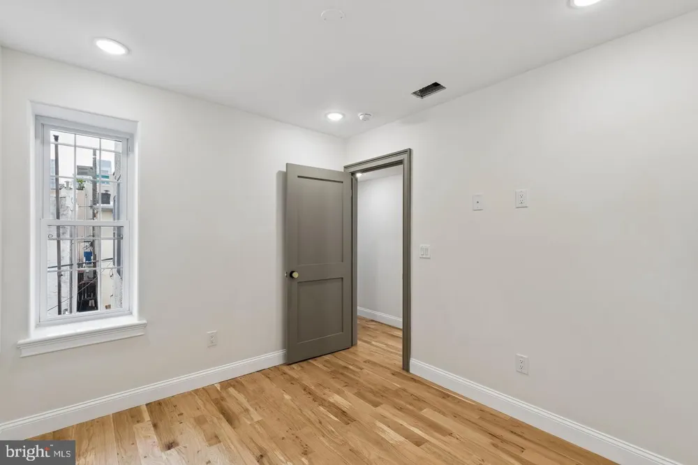 1731 CHRISTIAN STREET Philadelphia, PA 19146