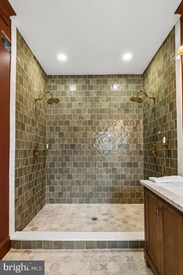 1731 CHRISTIAN STREET Philadelphia, PA 19146
