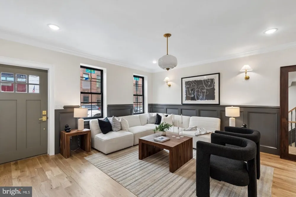 1731 CHRISTIAN STREET Philadelphia, PA 19146
