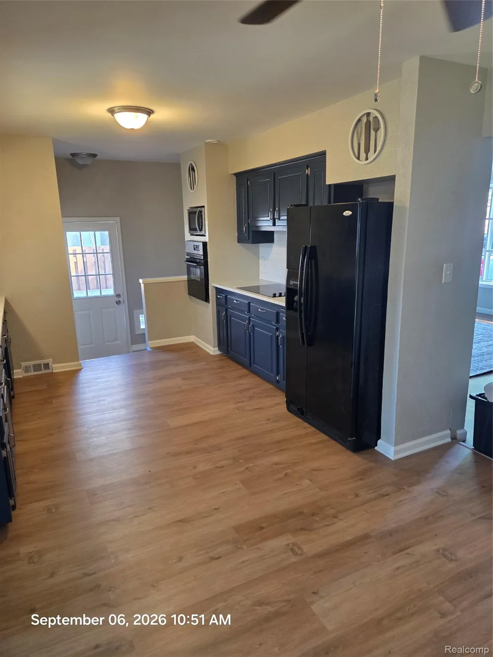 29651 Fairfield Drive Warren City, MI 48088