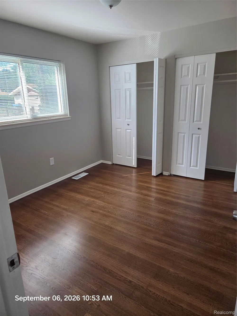 29651 Fairfield Drive Warren City, MI 48088