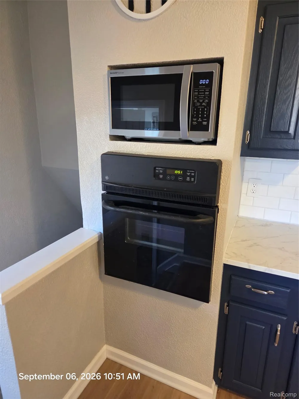 29651 Fairfield Drive Warren City, MI 48088