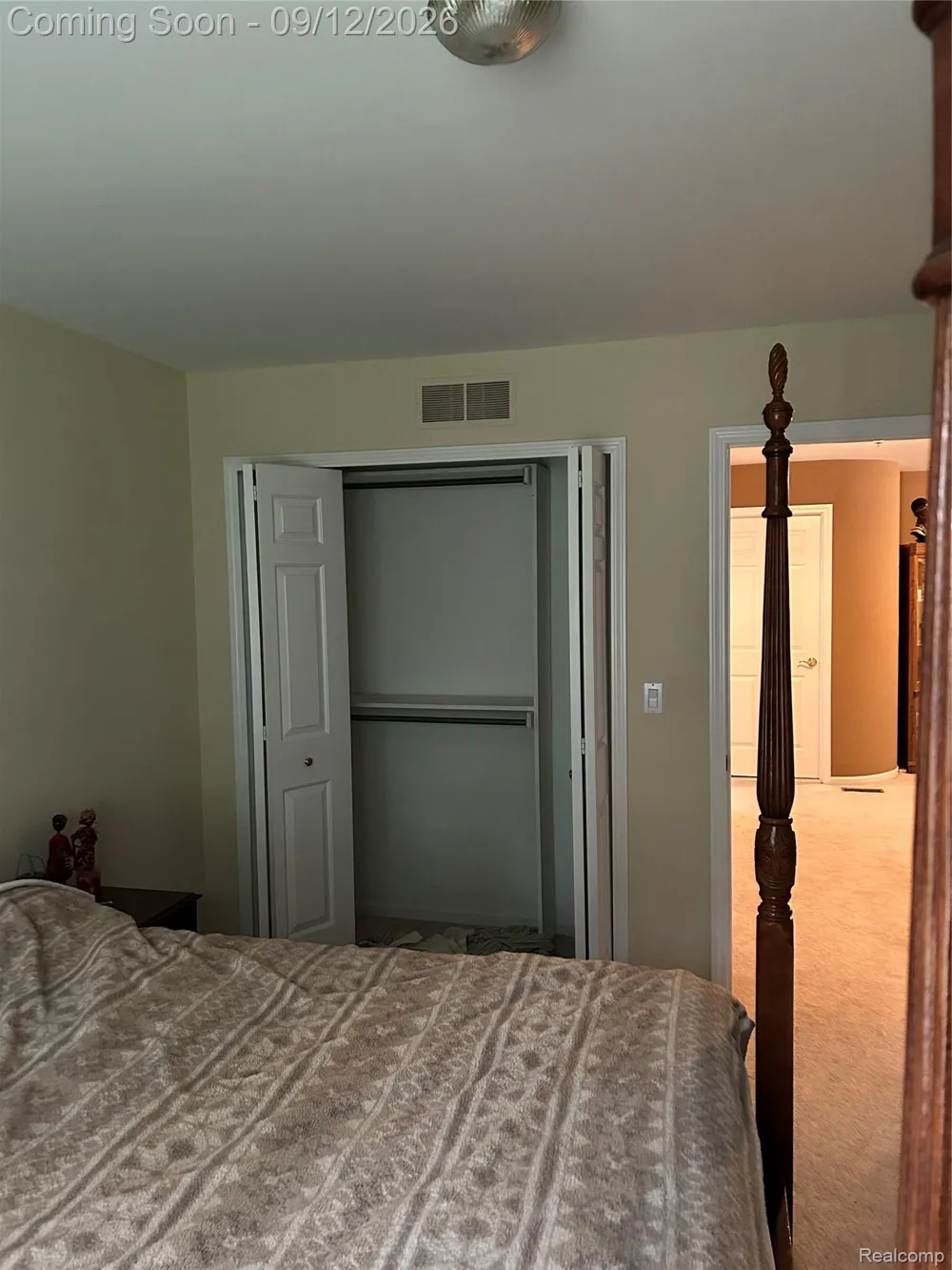 22119 Oakwood Drive Brownstown Charter Township, MI 48193