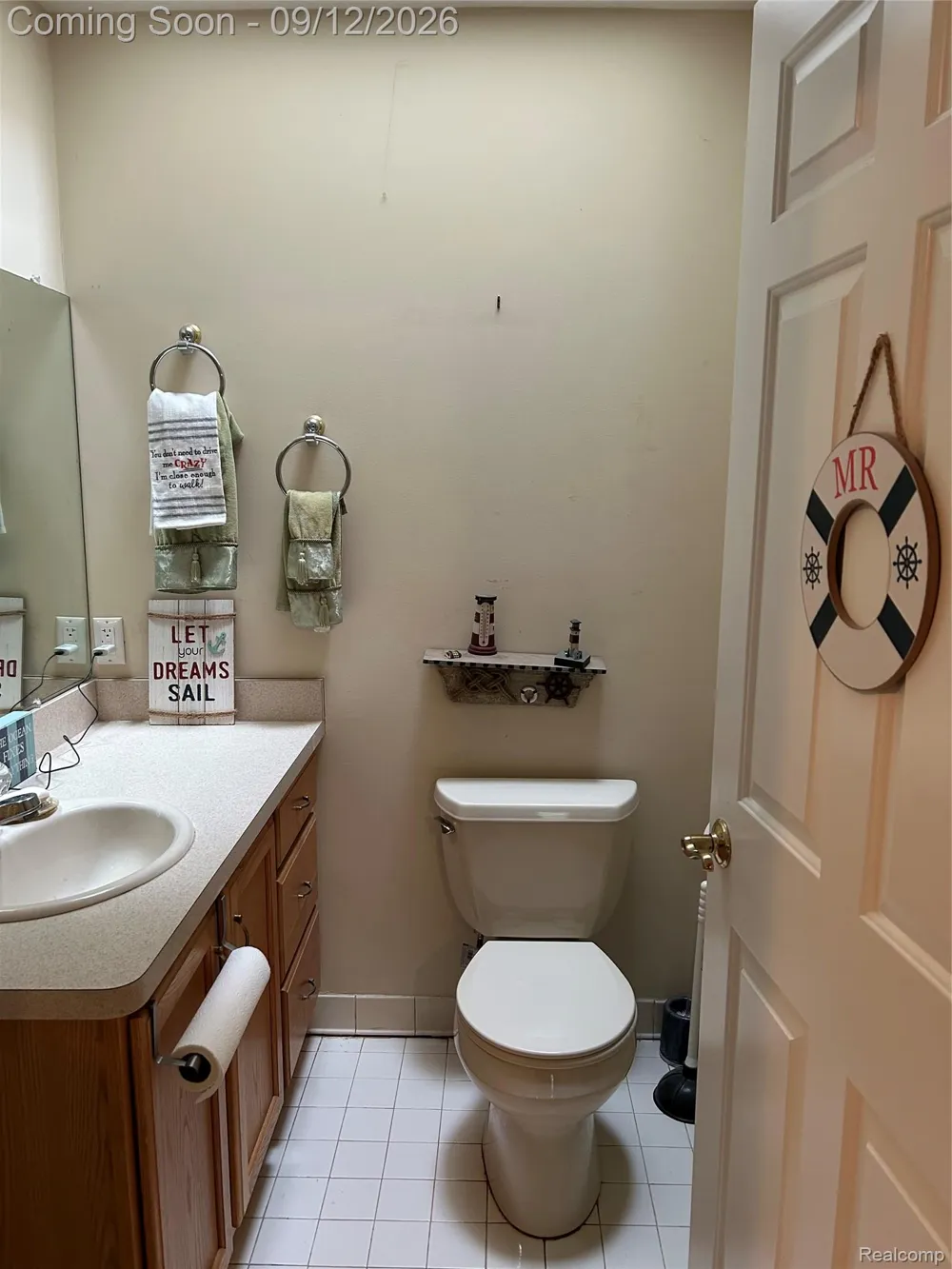 22119 Oakwood Drive Brownstown Charter Township, MI 48193