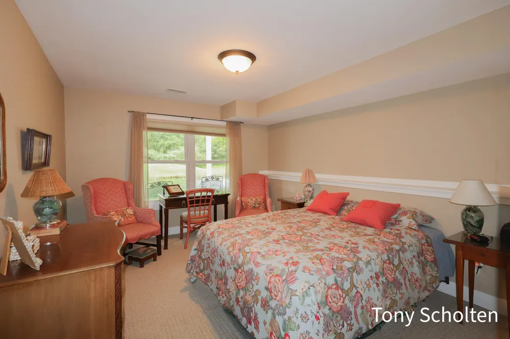11589 Wilmington Drive Allendale Charter Township, MI 49401