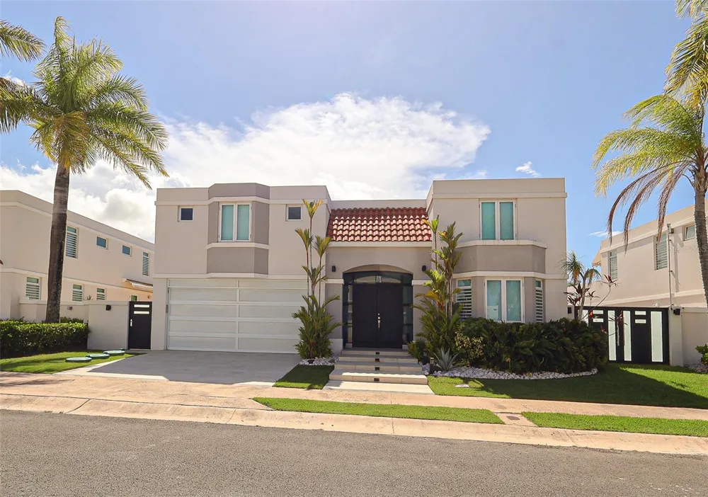 527 MAR CARIBE ST Dorado, PR 00646