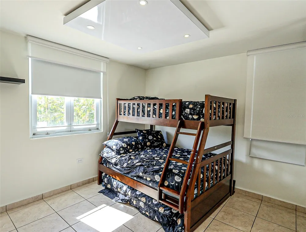 527 MAR CARIBE ST Dorado, PR 00646