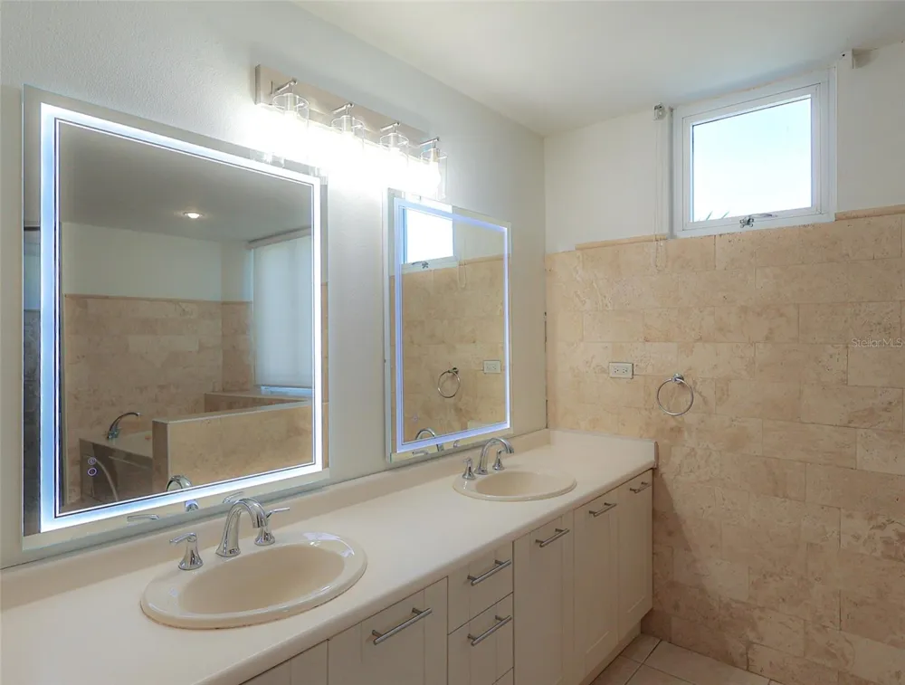 527 MAR CARIBE ST Dorado, PR 00646