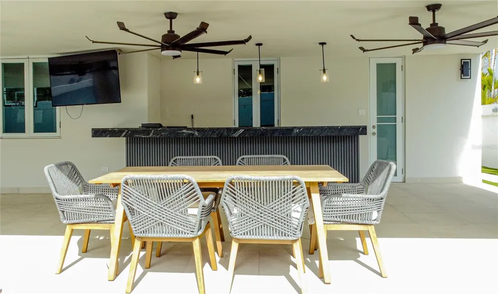 527 MAR CARIBE ST Dorado, PR 00646