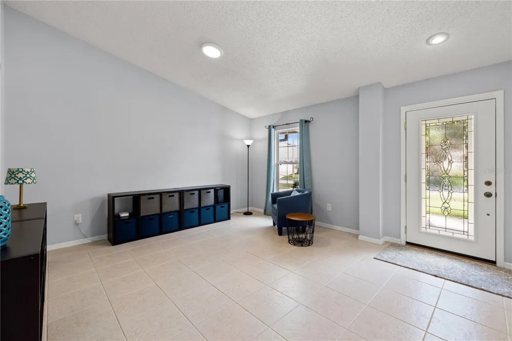 9211 MILL CIRCLE Tampa, FL 33647