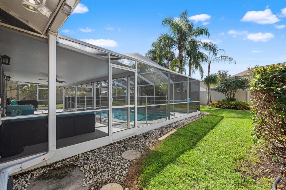 9211 MILL CIRCLE Tampa, FL 33647