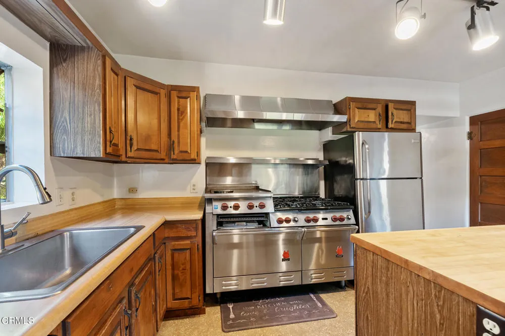 2025 La France Avenue South Pasadena, CA 91030
