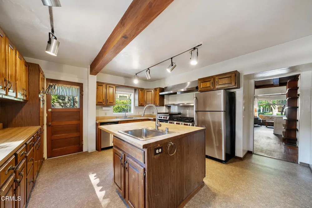 2025 La France Avenue South Pasadena, CA 91030