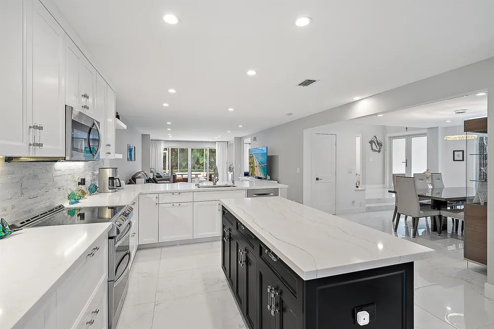 7 Grand Bay Circle Juno Beach, FL 33408