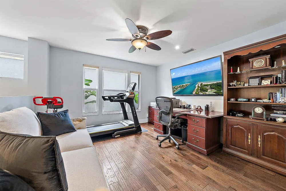 7 Grand Bay Circle Juno Beach, FL 33408