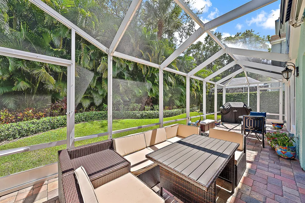 7 Grand Bay Circle Juno Beach, FL 33408