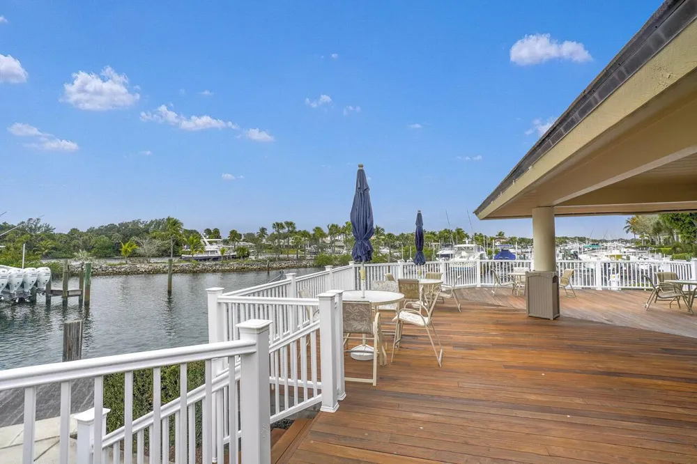 7 Grand Bay Circle Juno Beach, FL 33408