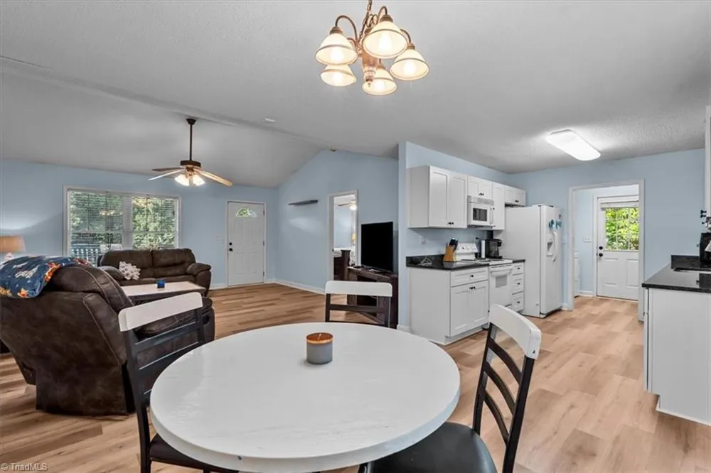 2279 Regency Drive Randleman, NC 27317