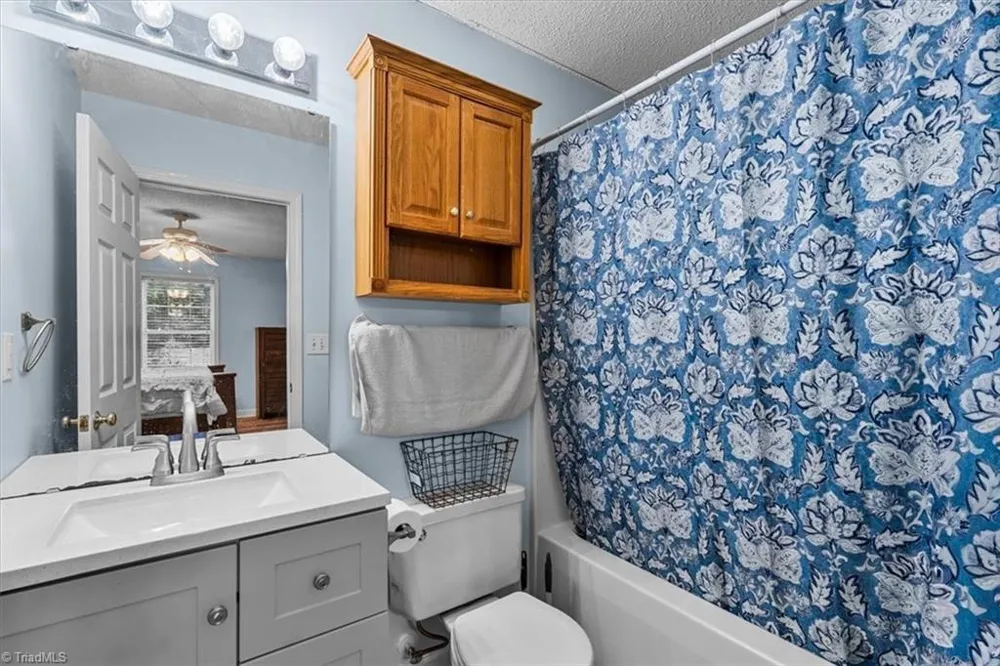 2279 Regency Drive Randleman, NC 27317
