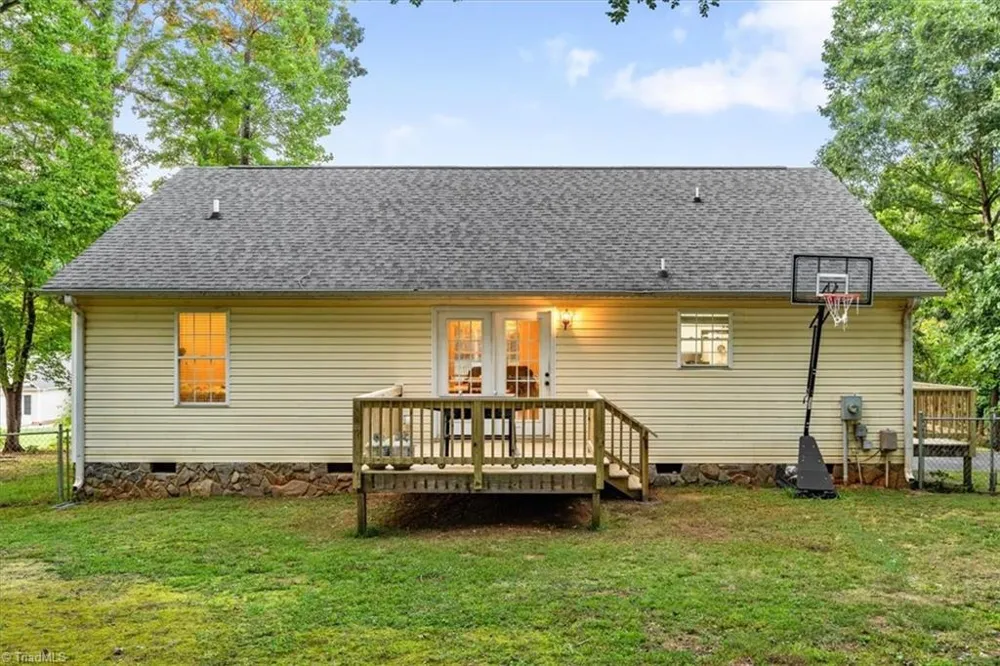 2279 Regency Drive Randleman, NC 27317