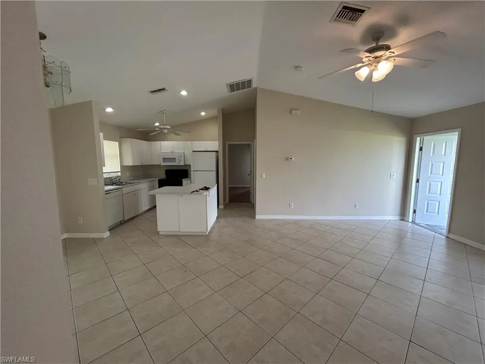 17 NE 16th Place Cape Coral, FL 33909