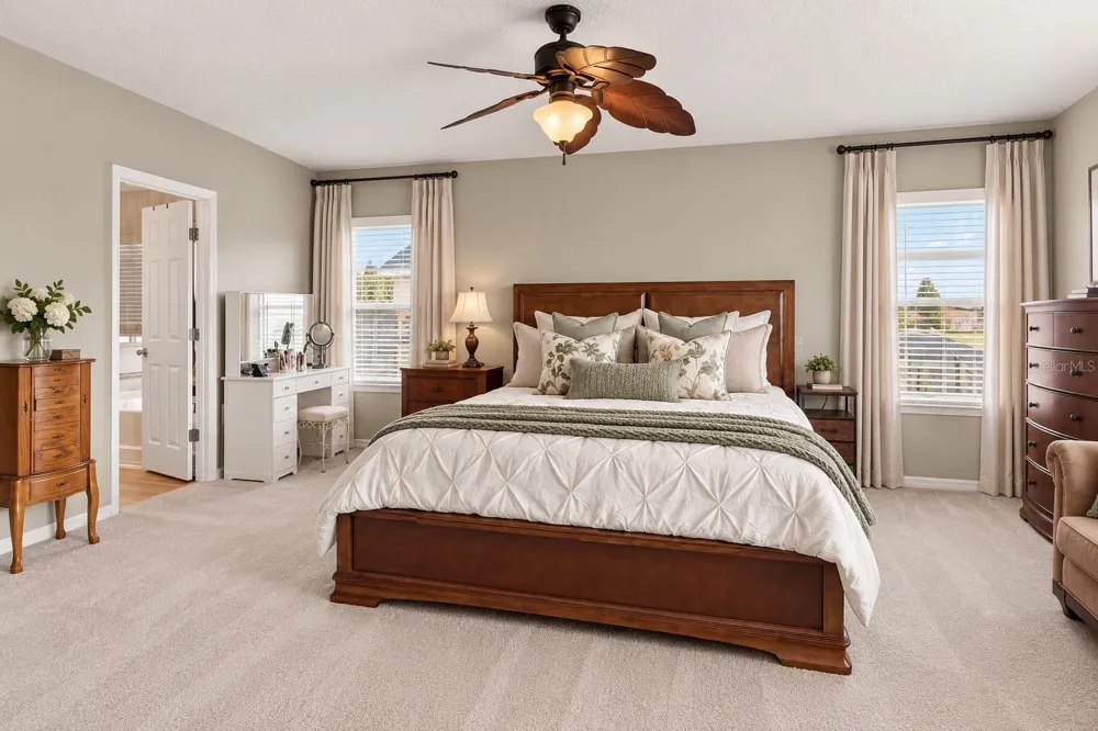 5321 SANDY SHELL DRIVE Apollo Beach, FL 33572