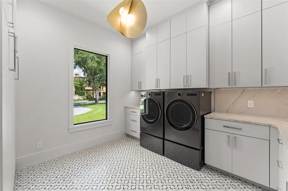 5373 ISLEWORTH COUNTRY CLUB DRIVE Windermere, FL 34786