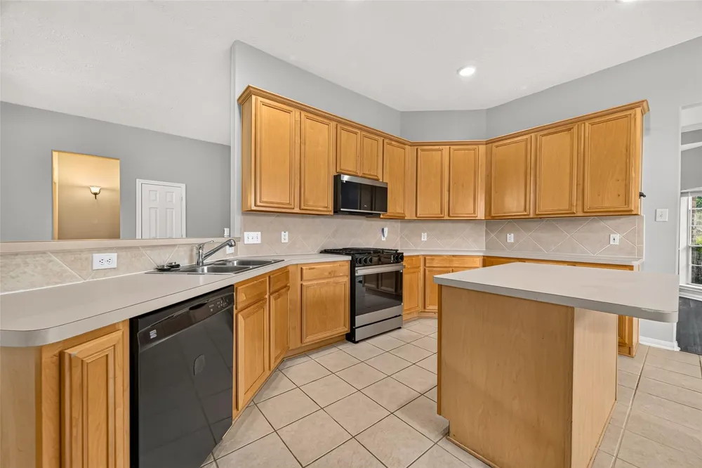 6610 Atasca Creek Drive Humble, TX 77346