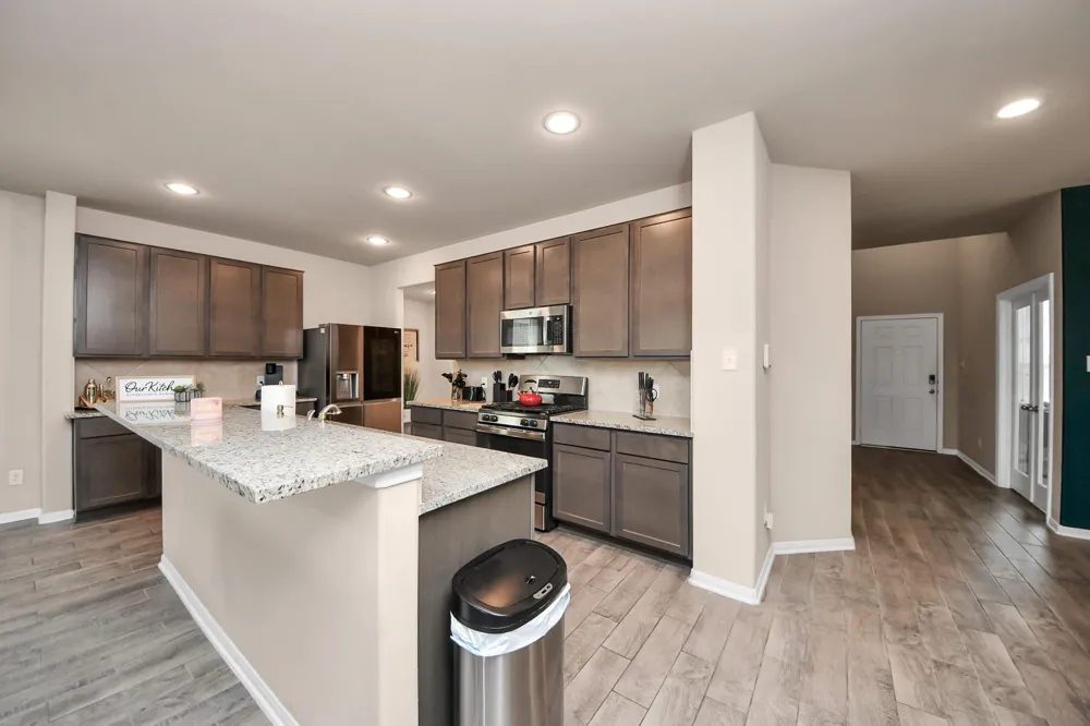8402 Northern Pintail Drive Hockley, TX 77049