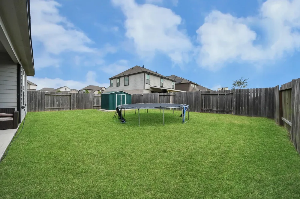 8402 Northern Pintail Drive Hockley, TX 77049